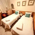 The At Apartmán *